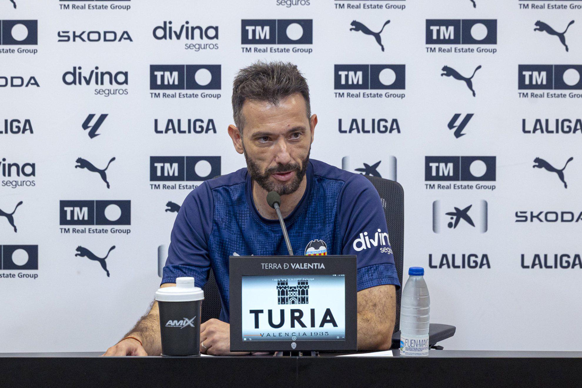 瓦伦主帅：西甲理应保障球迷权益；1-7和0-5是执教生涯的重挫